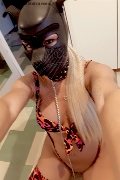 Latina Transex Gisela 327 29 55 135 foto selfie 1