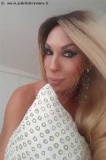 Latina Transex Gisela 327 29 55 135 foto selfie 15